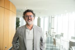Profilbild von Cyrus Alamouti